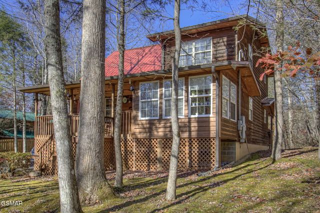 4917 Latta Way, Gatlinburg, TN 37738