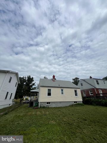 5633 JAMESTOWN RD, Hyattsville, MD 20782