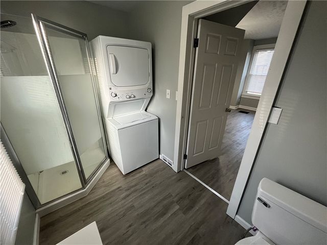 219 N Crawford Ave, New Castle, PA 16101