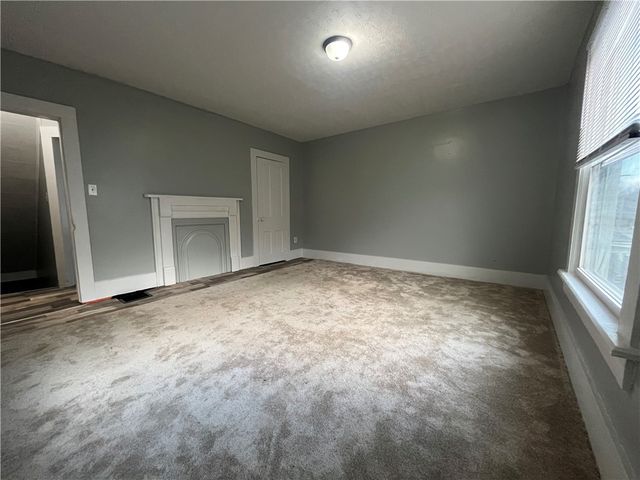 219 N Crawford Ave, New Castle, PA 16101