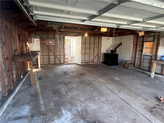 219 N Crawford Ave, New Castle, PA 16101