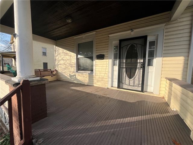 219 N Crawford Ave, New Castle, PA 16101