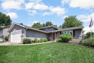 4000 Willowood Court, Crown Point, IN 46307