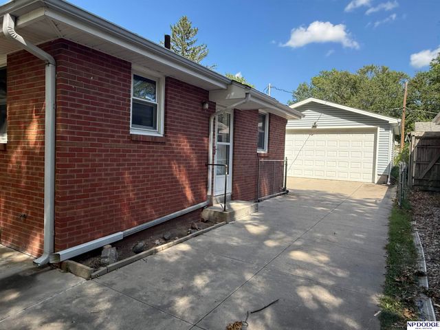 2640 S 53Rd Street, Lincoln, NE 68506