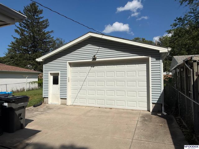 2640 S 53Rd Street, Lincoln, NE 68506