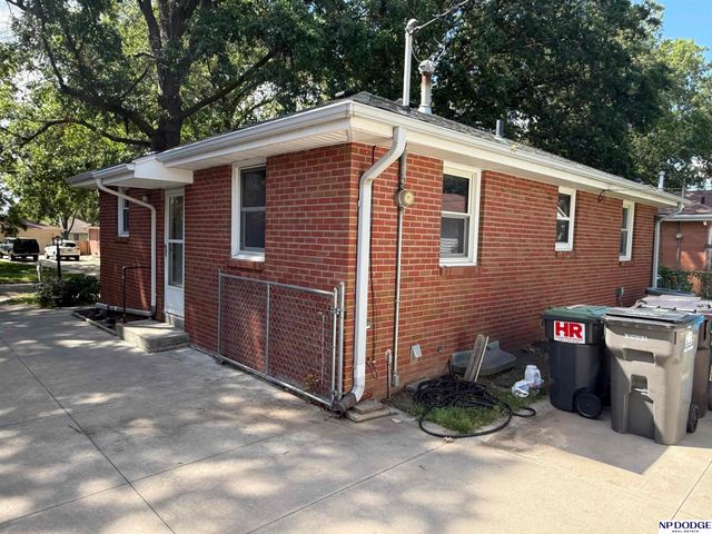 2640 S 53Rd Street, Lincoln, NE 68506