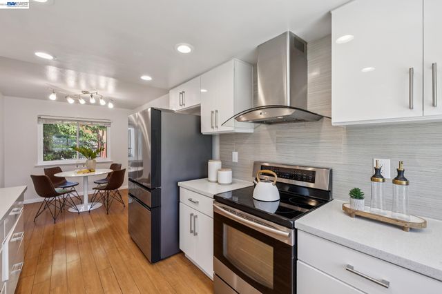 28086 Thorup Ln, Hayward, CA 94542