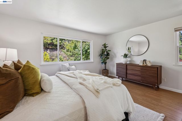 28086 Thorup Ln, Hayward, CA 94542