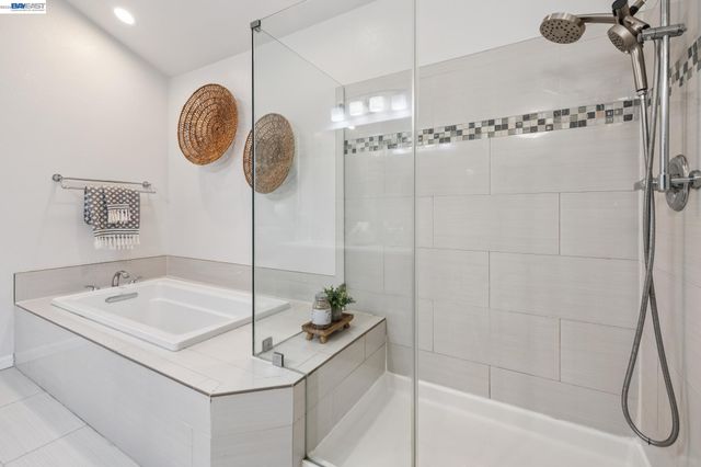 28086 Thorup Ln, Hayward, CA 94542