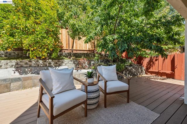 28086 Thorup Ln, Hayward, CA 94542