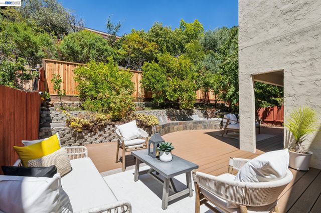 28086 Thorup Ln, Hayward, CA 94542
