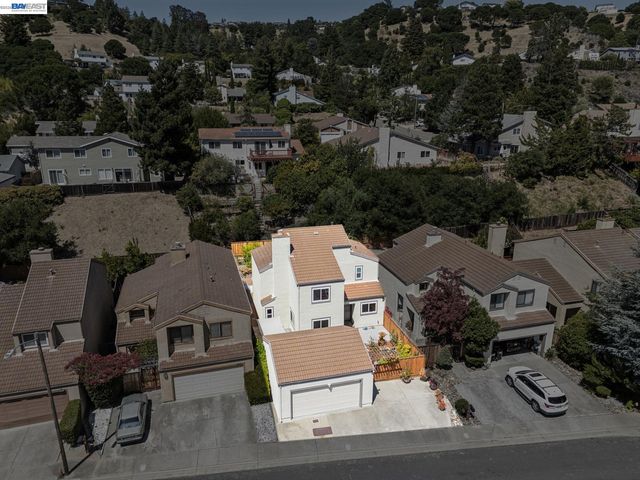 28086 Thorup Ln, Hayward, CA 94542