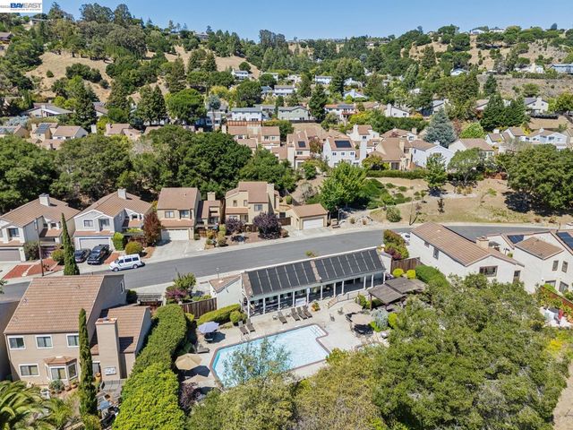 28086 Thorup Ln, Hayward, CA 94542
