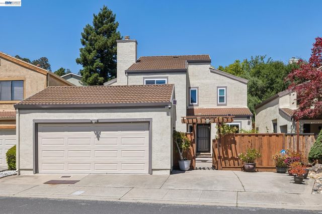 28086 Thorup Ln, Hayward, CA 94542