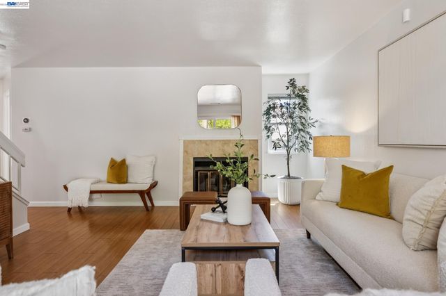 28086 Thorup Ln, Hayward, CA 94542