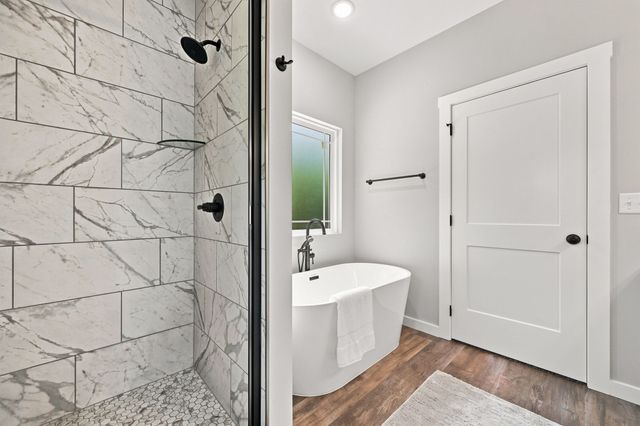 1063 Promise Land Road, Charlotte, TN 37036