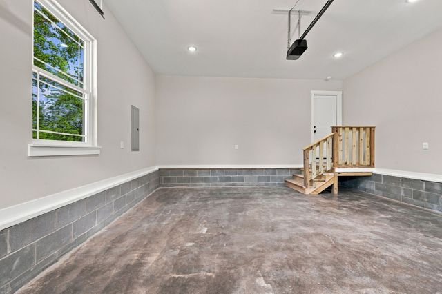 1063 Promise Land Road, Charlotte, TN 37036