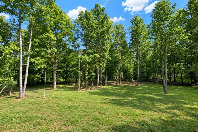 1063 Promise Land Road, Charlotte, TN 37036