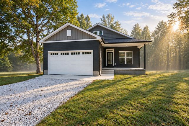 1063 Promise Land Road, Charlotte, TN 37036