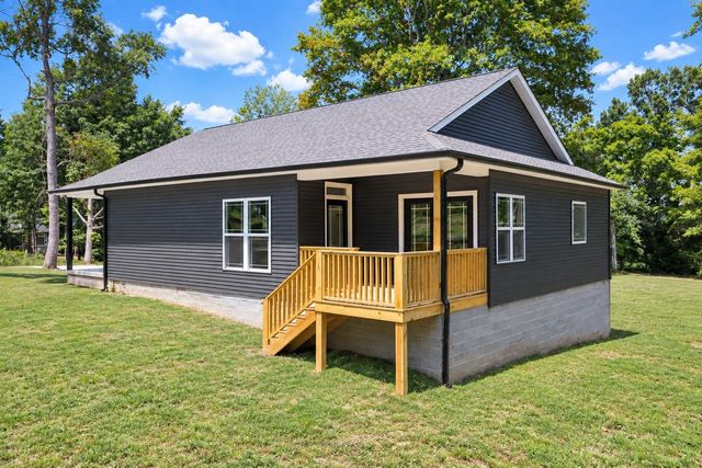 1063 Promise Land Road, Charlotte, TN 37036