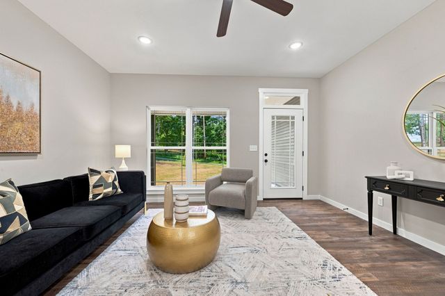 1063 Promise Land Road, Charlotte, TN 37036