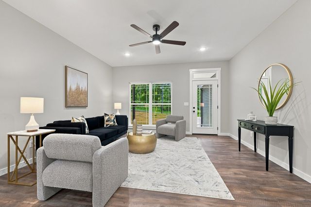 1063 Promise Land Road, Charlotte, TN 37036