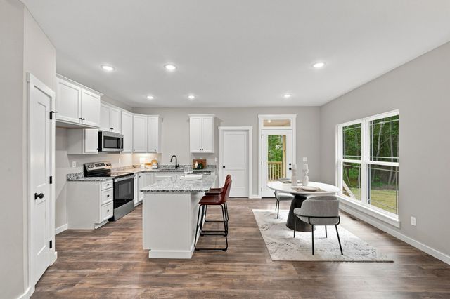 1063 Promise Land Road, Charlotte, TN 37036