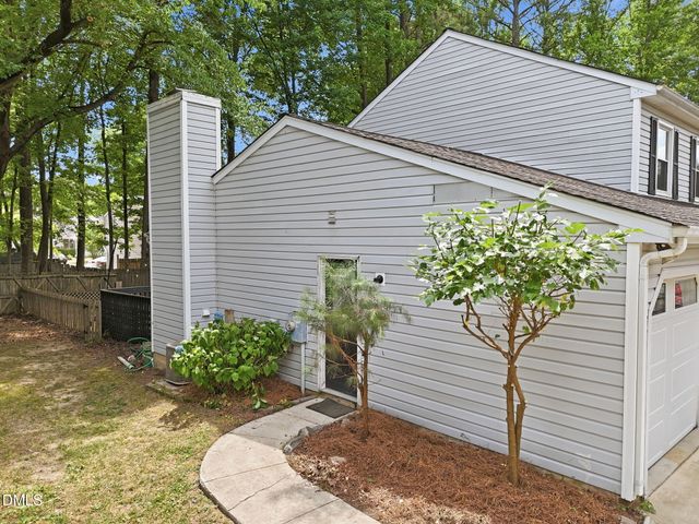 4509 Hollirose Place, Raleigh, NC 27616