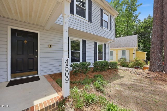 4509 Hollirose Place, Raleigh, NC 27616