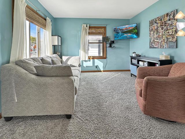 3136 S Chase AVENUE, Milwaukee, WI 53207