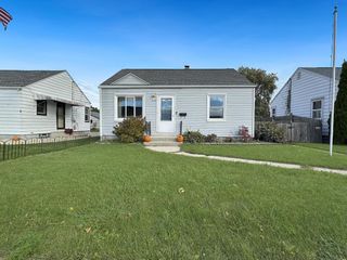 3136 S Chase AVENUE, Milwaukee, WI 53207
