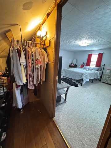 4 Dunbar Street, Providence, RI 02909