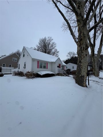 4 Dunbar Street, Providence, RI 02909