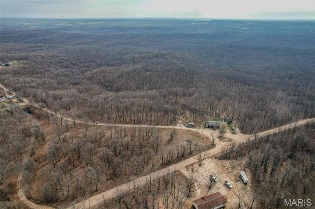 13071 Industry Road, Lebanon, MO 65536