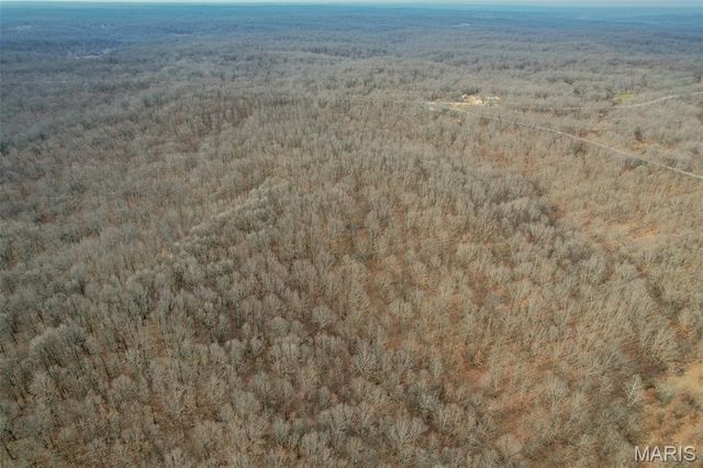 13071 Industry Road, Lebanon, MO 65536