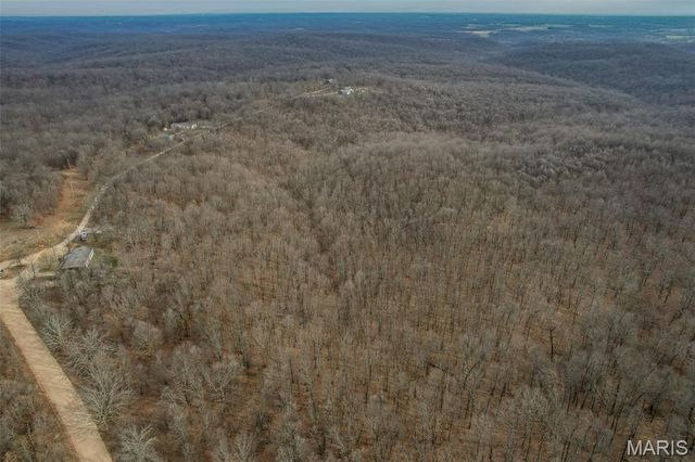 13071 Industry Road, Lebanon, MO 65536