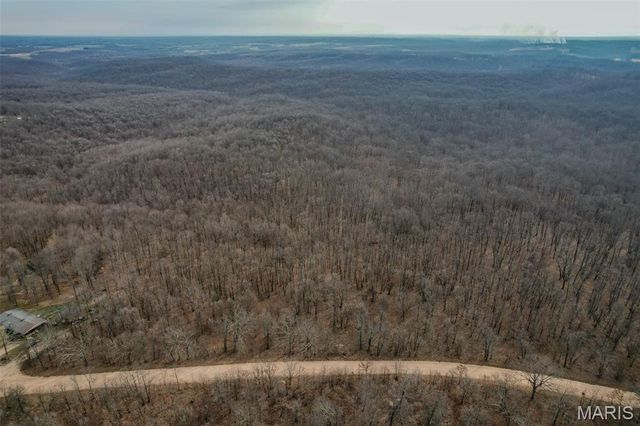 13071 Industry Road, Lebanon, MO 65536