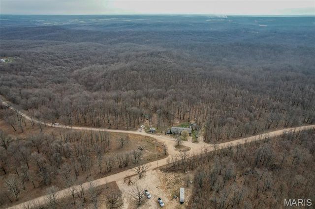 13071 Industry Road, Lebanon, MO 65536