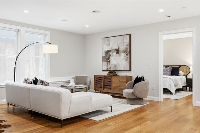 40 Westmoreland Street 5, Boston, MA 02124