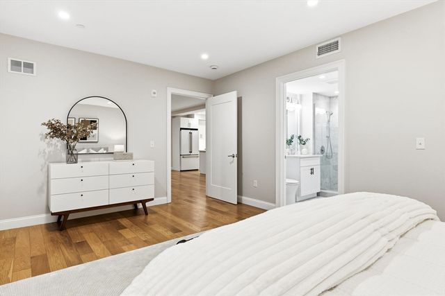 40 Westmoreland Street 5, Boston, MA 02124