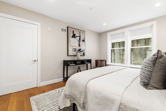 40 Westmoreland Street 5, Boston, MA 02124