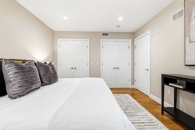 40 Westmoreland Street 5, Boston, MA 02124