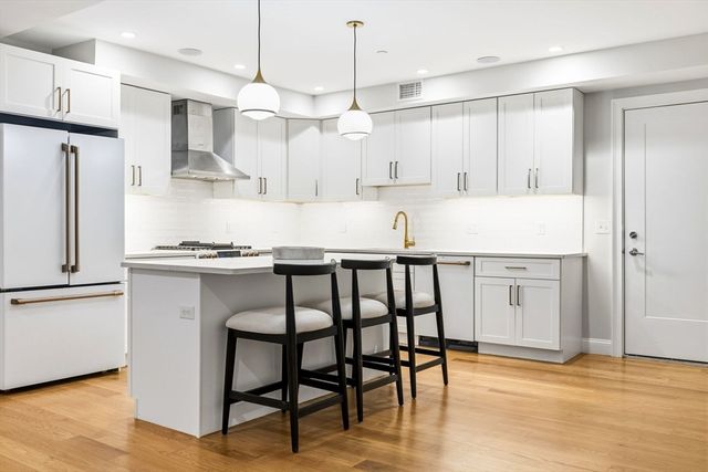 40 Westmoreland Street 5, Boston, MA 02124