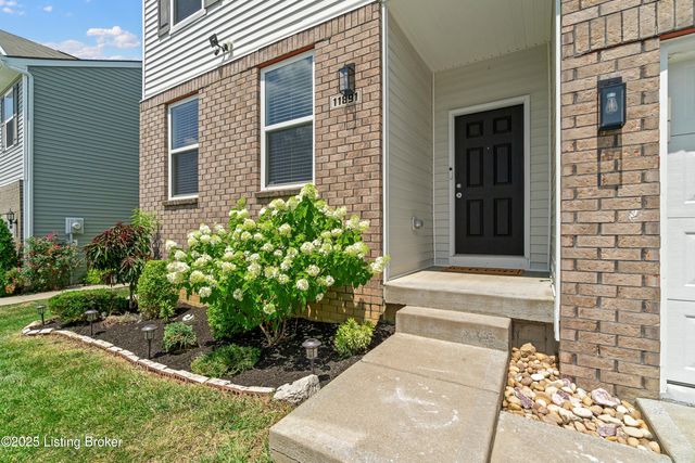 11891 Trottingham Cir, Louisville, KY 40299