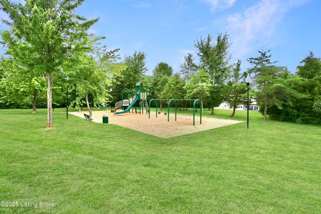 11891 Trottingham Cir, Louisville, KY 40299