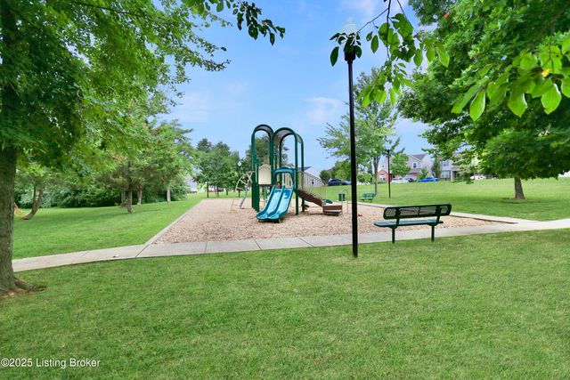 11891 Trottingham Cir, Louisville, KY 40299
