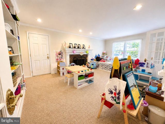 7327 YATES CT, Mclean, VA 22101