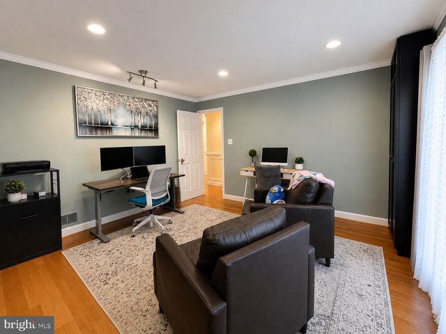 7327 YATES CT, Mclean, VA 22101