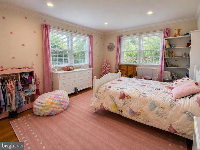 7327 YATES CT, Mclean, VA 22101