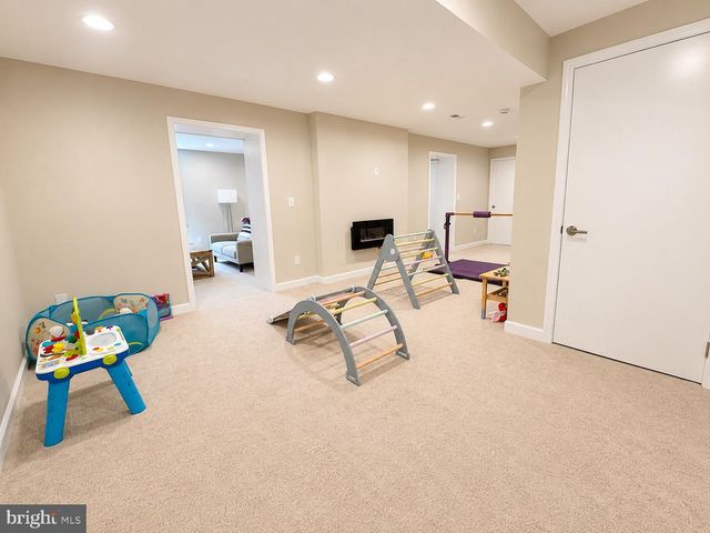 7327 YATES CT, Mclean, VA 22101